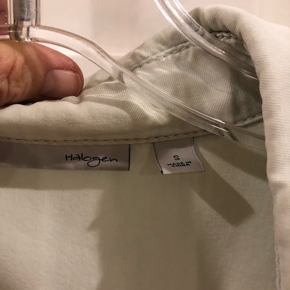 Halogen button down faded denim top - Picture 3 of 3